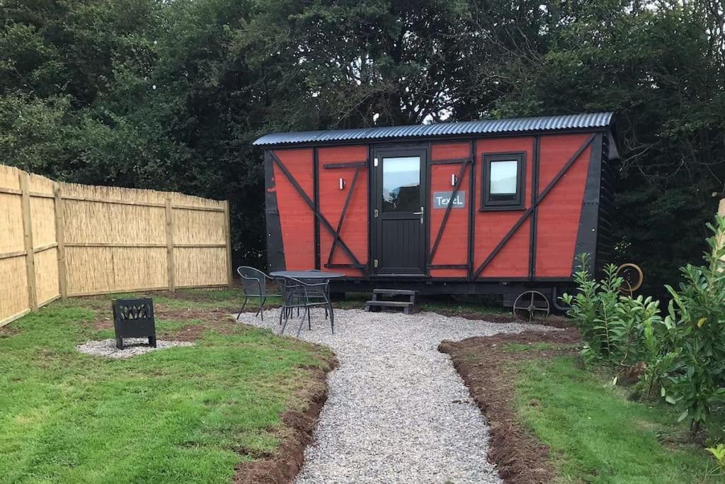 Luxury Railway Carriage With Stunning Views Lejlighed Hereford Eksteriør billede